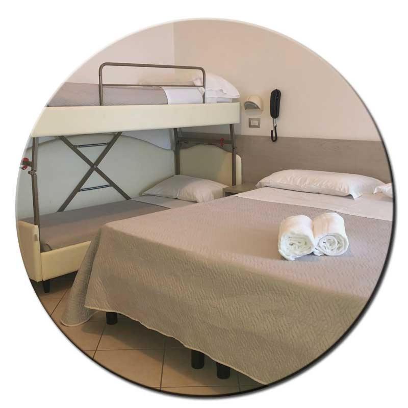 קרביה Hotel Amedea מראה חיצוני תמונה