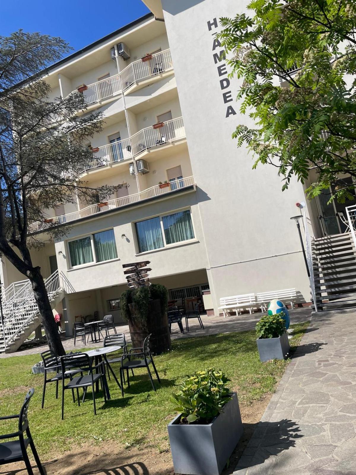 קרביה Hotel Amedea מראה חיצוני תמונה