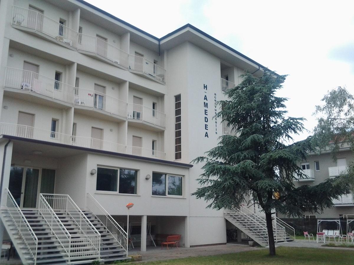 קרביה Hotel Amedea מראה חיצוני תמונה