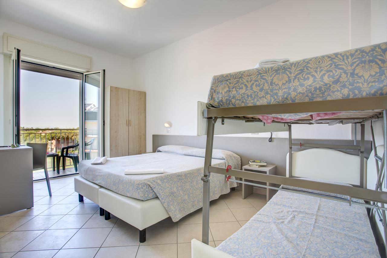 קרביה Hotel Amedea מראה חיצוני תמונה