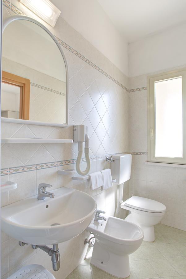 קרביה Hotel Amedea מראה חיצוני תמונה