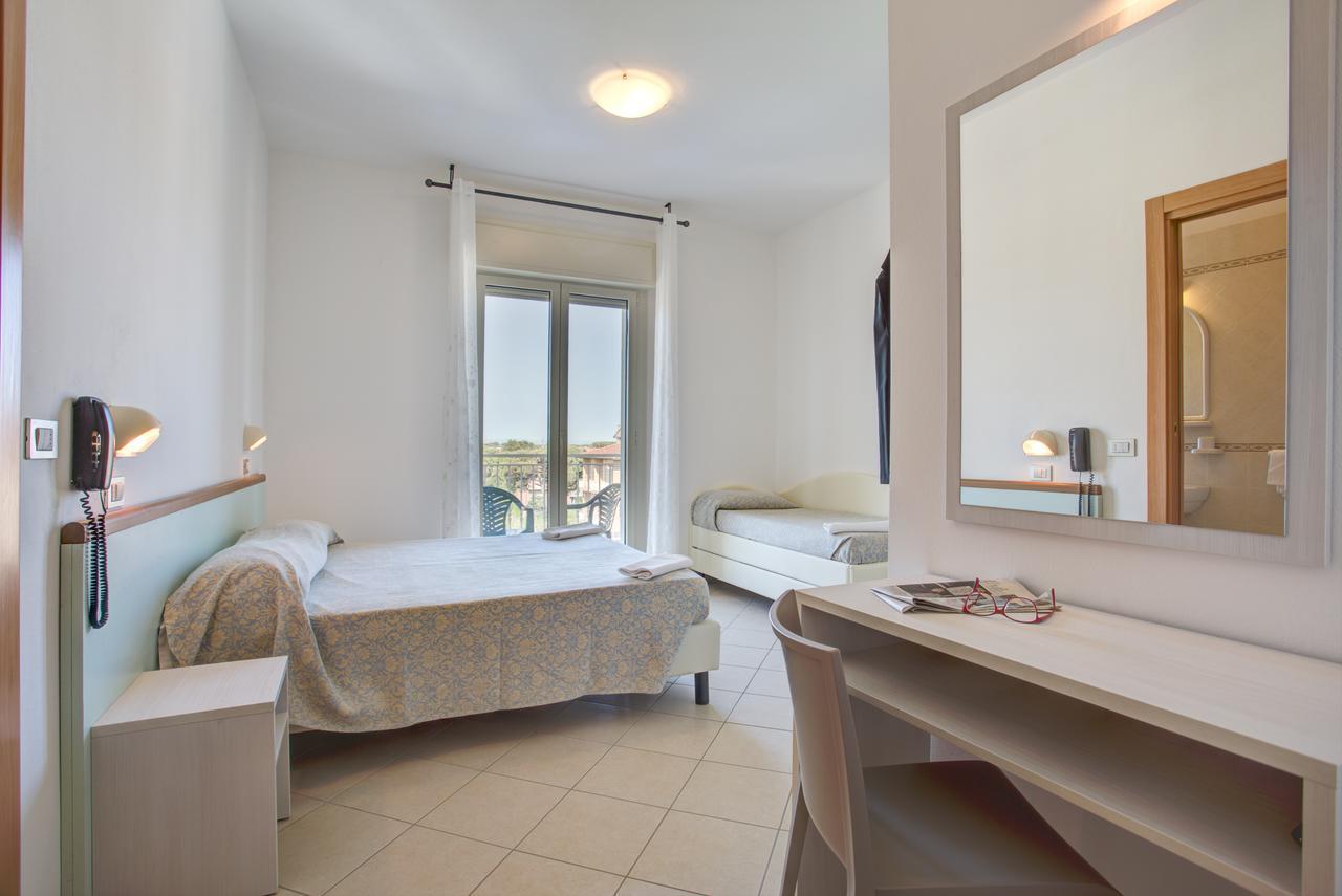 קרביה Hotel Amedea מראה חיצוני תמונה